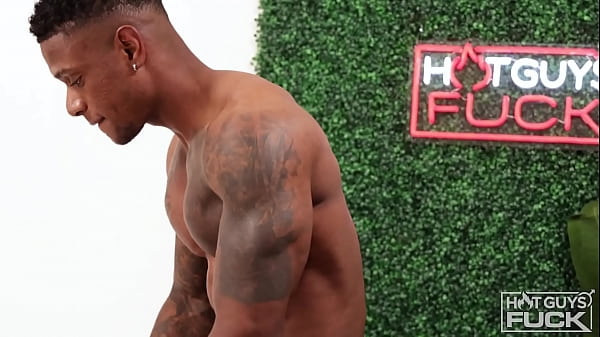 Cut Up Stud Calvin Gives Melody That Good Dick!