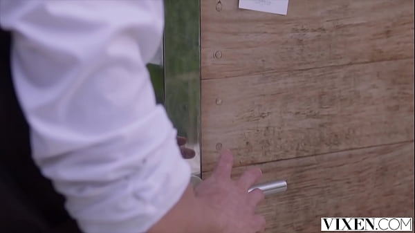 VIXEN Models Lottie & Emilie have intense hot threesome