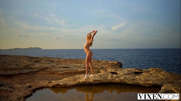 VIXEN She chose to be naughty on vacation