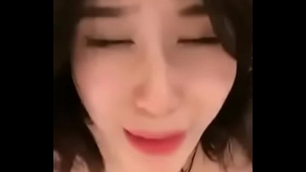 电话出轨的人妻