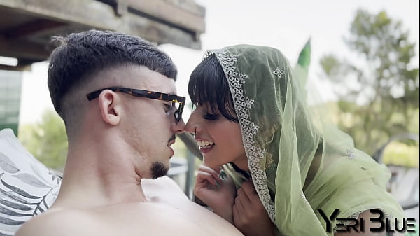 Fucking a muslim wife hijab in a swimming pool - Aaliyah Yasin
