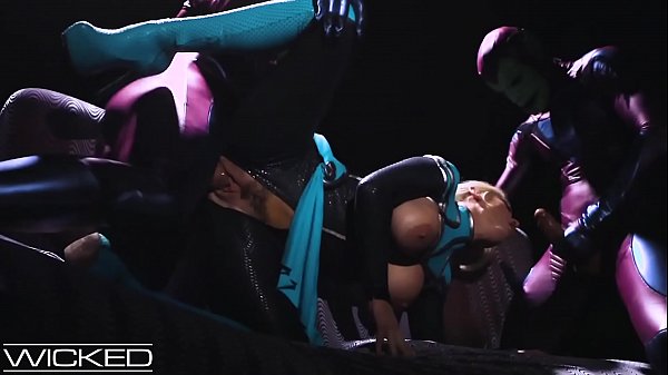 Wicked - Captain Marvel Fucked By 2 Skrulls