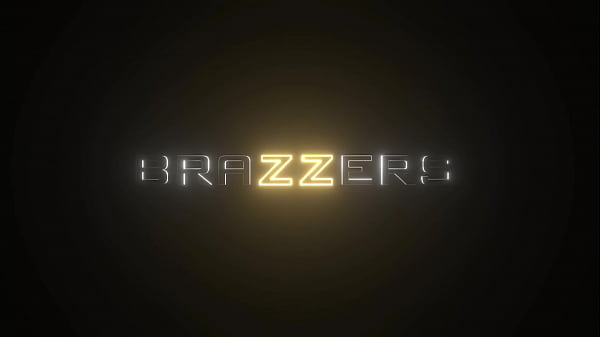 Sneaky Anal Massage - Jennifer Exxotic / Brazzers  / stream full from www.zzfull.com/claims