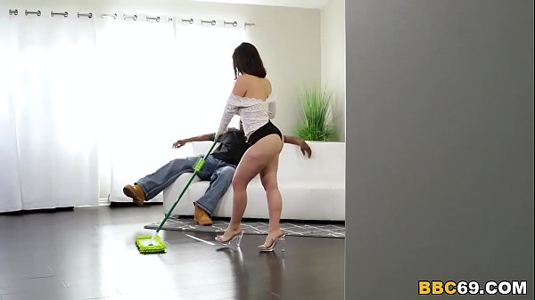 Big Ass Lasirena69 Takes 2 Big Black Cocks