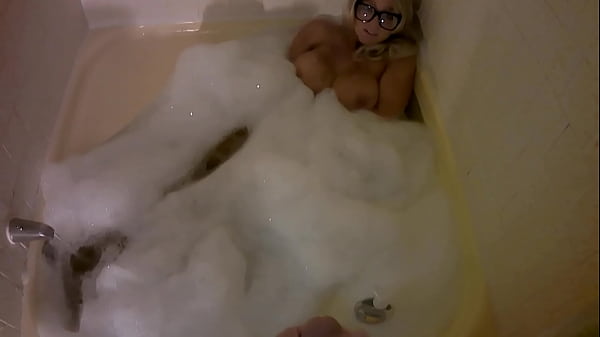 stepmom fantasy BATHTUB,HOMEMADE, MILF, BIG BOOBS, BIG TITS, CUM ON FACE , KATIE FOXY, REAL AMATEUR, POV