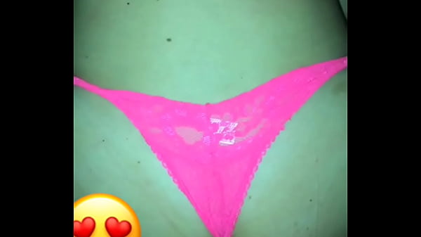 Rolla hot wife on all fours Thumbnail