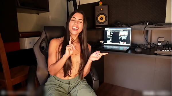 My reaction to amateur porn – Knock Knock Club!