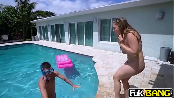 Lena Paul Her Big Tits Round Ass In Pool