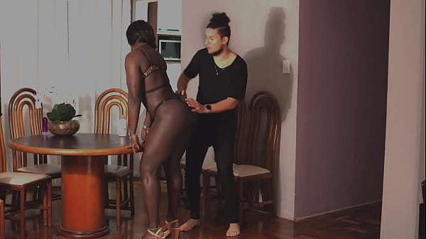 METEU DEDO NO MEU CUZINHO E ME FES ESGUICHAR PELA BUCETA