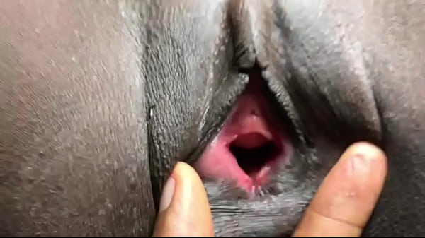 TENHA MISERICÓRDIA DELE, ELE CAVOU UM BURACO NA MINHA BUCETA APERTADA