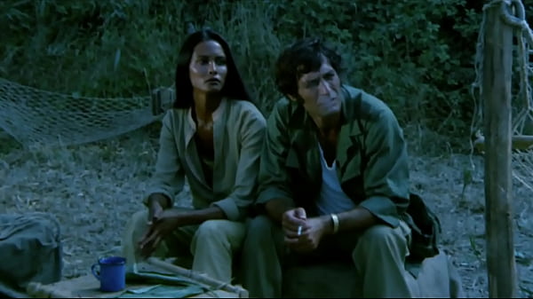 Esposa transa com negão na frente do marido