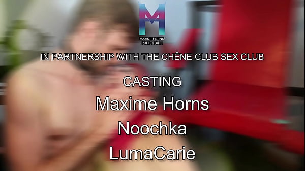 BISEXUAL DREAM & CUM SWAPPING IN A SEXCLUB Thumbnail