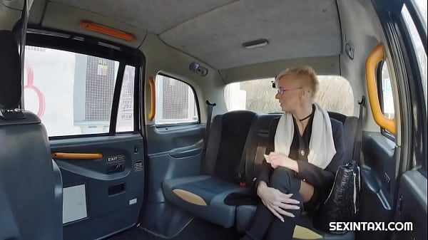 She offers her body to our taxi driver