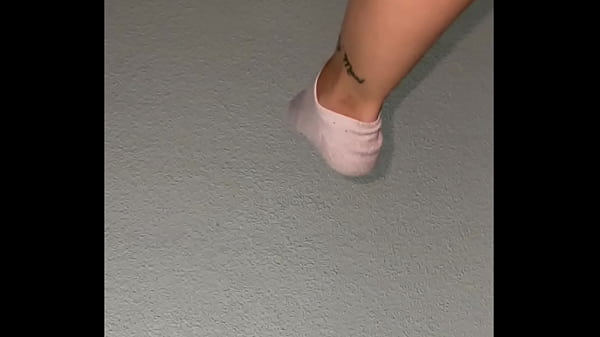 Petite Snowbunny Takes BBC