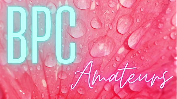 gorda tetona se levanta para recibir leche en su coño