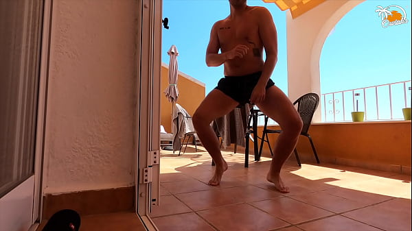 Wild hard fucking on beach hiding from tourists