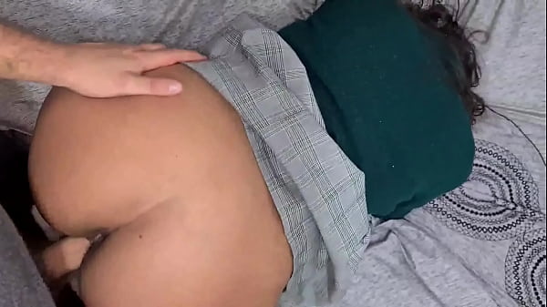 échemelos adentro profe! joven colegiala se embaraza de su maestro!
