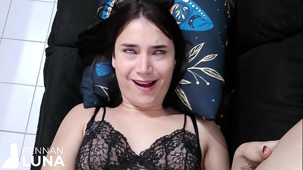 Ele Gozou no Meu Cuzinho e Continuou Fodendo Gostoso até Me Fazer Gozar Várias Vezes!