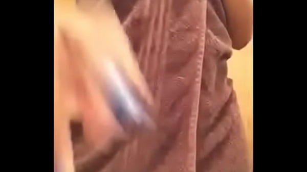 Angel shaking dat ass Thumbnail