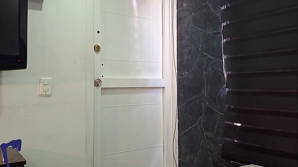 Latina MILF from the gym visits my house, gives blowjob and rides until cum in mouth