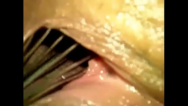 Pussy gape with wisk Thumbnail