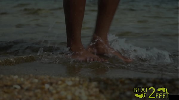Giggles' Feet Get Sandy At The Beach On Beat2FeetCom Thumbnail