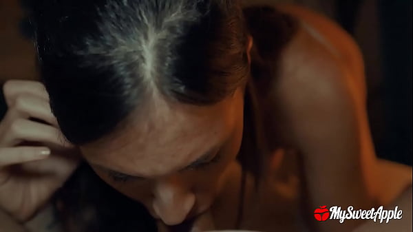 Tinder Date Removes Condom and Gets an Accidental Creampie