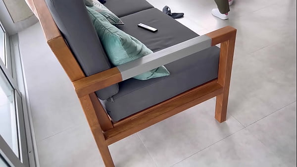 Uppss se me cayo este Camaron en tu vagina, te la voy a comer.