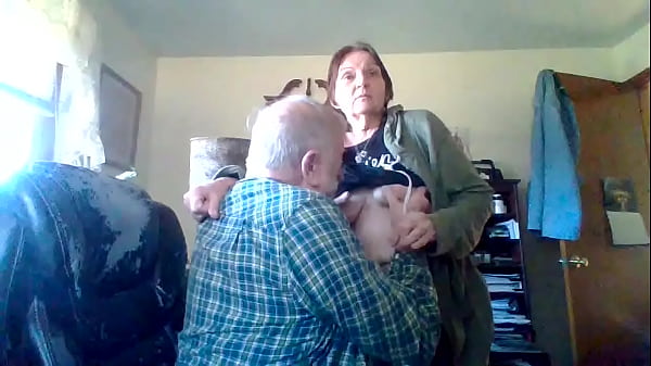 spying camera on girlfriends tits...