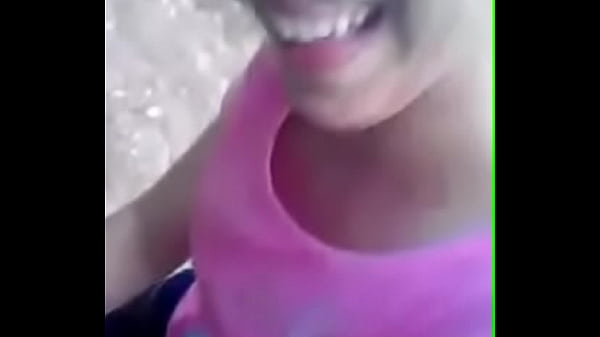 big boobed cute indian gf kissing and sucking indian [ Duration: 00:34 ]