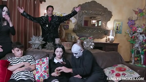 The Addams Fam Fucks Each Other For Halloween