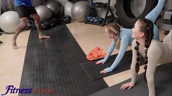 Fitness Rooms Wild threesome with horny petite Asian Luna Truelove and Dutch blonde Chrystal Sinn