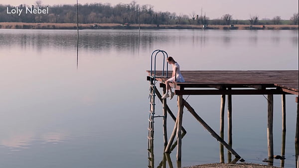 I met a sad cutie on the dock… Fucked her and the sadness was gone!