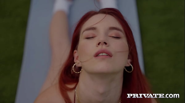 Leya Desantis Gets Horny in th