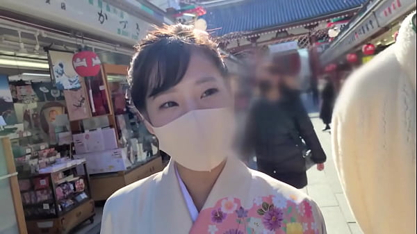 Parte 1 [Sob o quimono, um corpo sedutor! Uma CEO safada ordenha um pau! 4 gozadas consecutivas!]