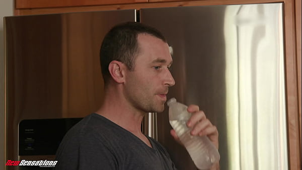 NEW SENSATIONS - Don't You Wanna Fuck Your Horny Stepsis? (Kiara Cole)