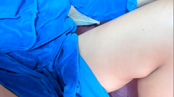 Big-booty Ebony Focus on my shaved pussy