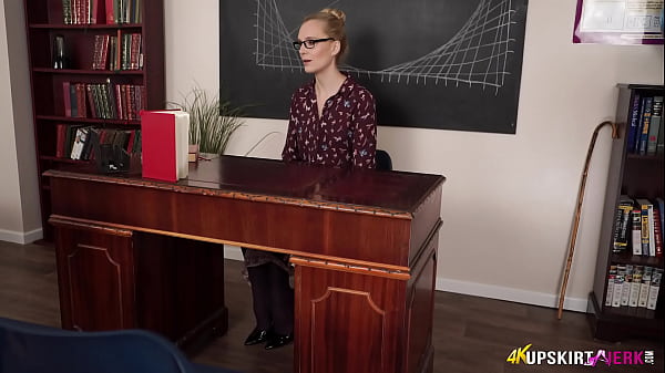 Slut Teacher Gets Student To Wank In Class