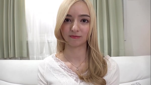 金髪ハーフ奥さんのドマゾ性交 西田カリナ