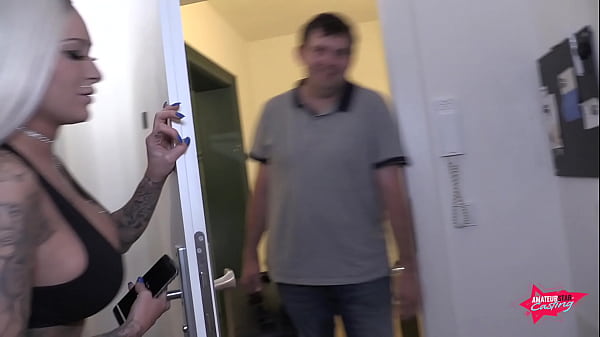 Techniker gefickt für Rechnung Erstattung !!