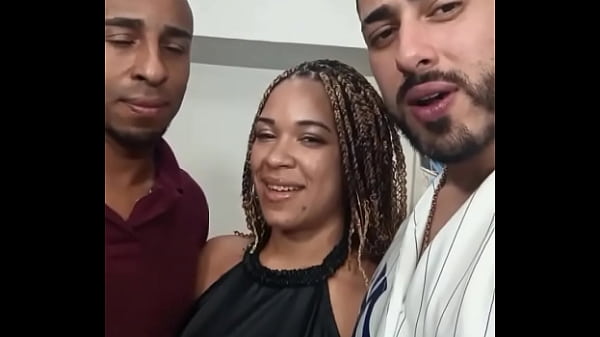 More videos just the way you like them with Lua Baiana Léo Skull black Top Thumbnail