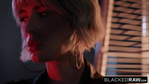 BLACKEDRAW BBC-hungry Blonde Jessie hooks up with stranger