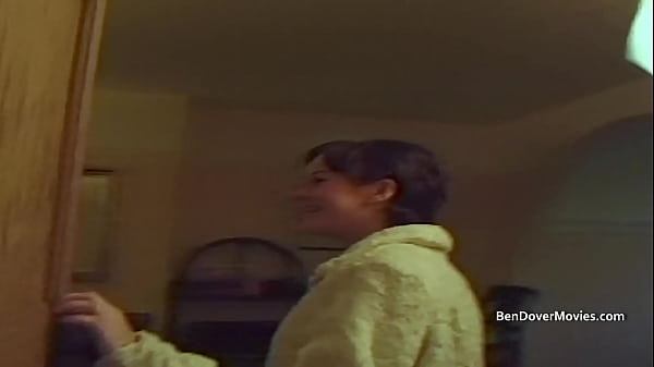 British 19yr Katy wants cock up her ass