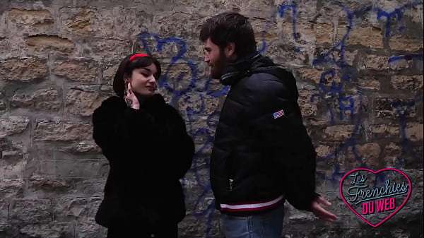 Crystal, brunette bordelaise très coquine