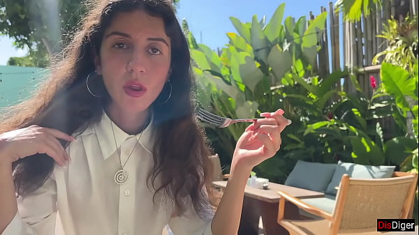 Cum on a girl's face in a public cafe - She eats lunch with cum on her face! - Cumwalk