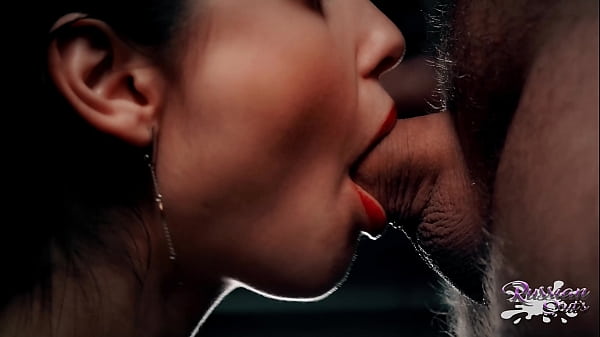 Guy cumshot in the throat with a pulsating dick