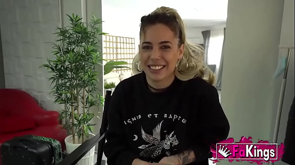 Lola teases and bangs a young rookie at his first casting