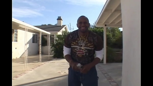 Contessa Loves Raw Sex With Huge Cock