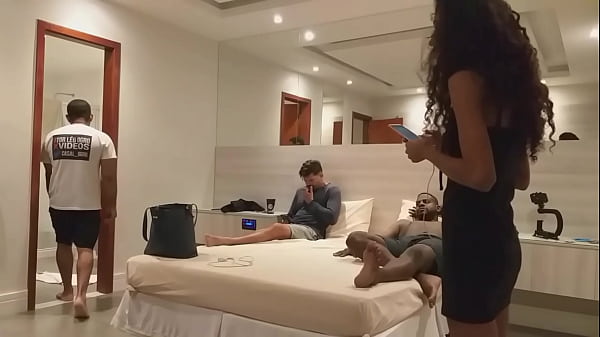 Making Of e Bastidores da gravação com a novinha no motel Caricia em Setembro de 2020 com varios machos - Antonyvtt - Dj Jump - Leo Ogro