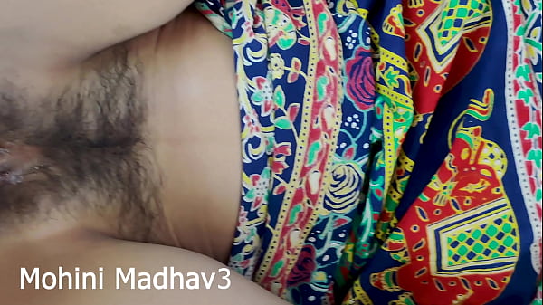 Property brother take the opportunity to satisfy his Bhabhi with his Huge lund in hindi audio